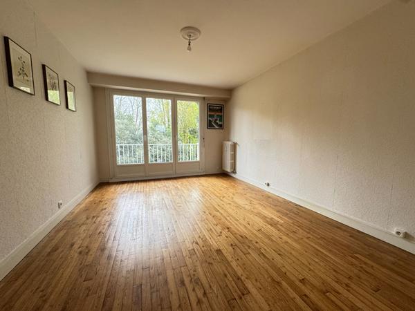 Appartement ZOLA-3 pièces-60m2-2 chambres-Balcon-Cave-Stationnement,  
Nantes 44100