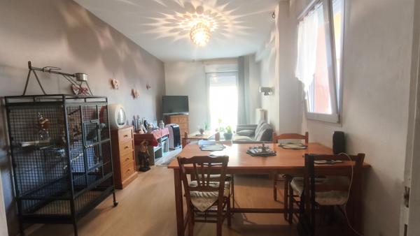 À vendre :  Investisseur Appartement T2 avec garage à Bourg-en-Bresse quartier gare