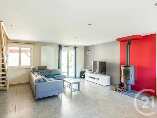 Maison à vendre  6 pièces - 131,30 m 2   JASSANS RIOTTIER  - 01