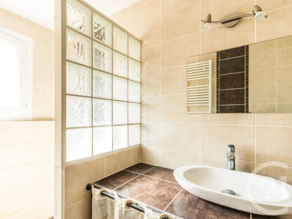Maison à vendre  6 pièces - 131,30 m 2   JASSANS RIOTTIER  - 01