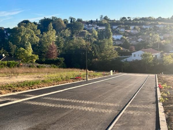 Terrain constructible 927m² - 31590 Verfeil