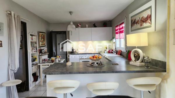 Maison individuelle avec garage dans lotissement calme, quartier des Bruyères, proche forêt.