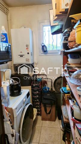 Maison individuelle avec garage dans lotissement calme, quartier des Bruyères, proche forêt.