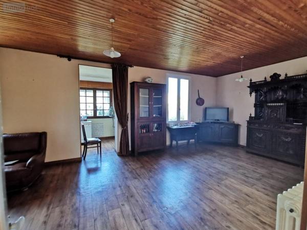 Maison à vendre à La Roche-Jaudy dans les Côtes-d'Armor (22450), ref : 22102-2030