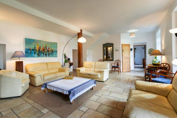 Manoir proche Penvenan  630 m2, 17 pièces, 12 chambres