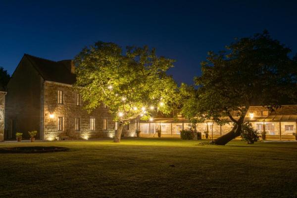 Manoir proche Penvenan  630 m2, 17 pièces, 12 chambres