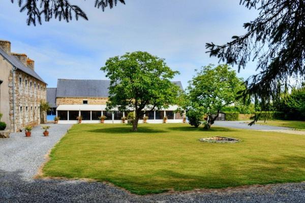 Manoir proche Penvenan  630 m2, 17 pièces, 12 chambres