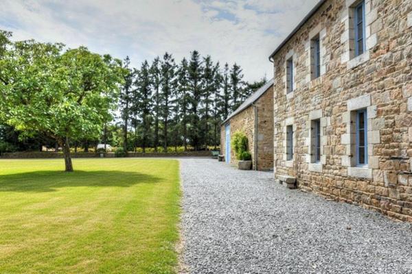 Manoir proche Penvenan  630 m2, 17 pièces, 12 chambres