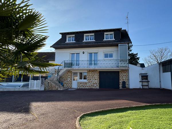 ENSEMBLE IMMOBILIER VILLEFRANCHE SUR CHER