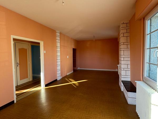 ENSEMBLE IMMOBILIER VILLEFRANCHE SUR CHER