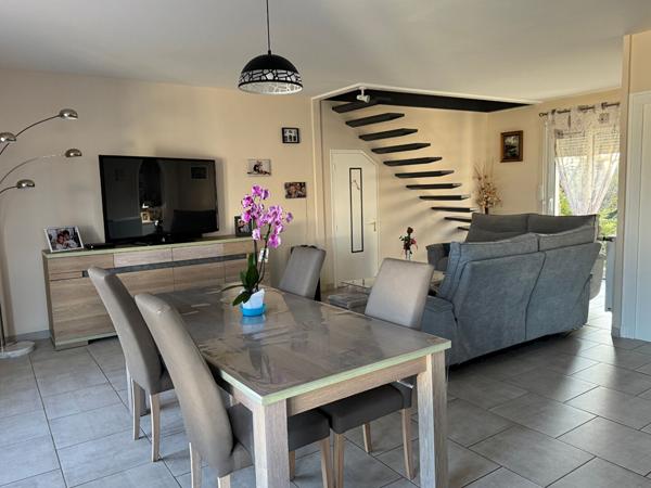 ENSEMBLE IMMOBILIER VILLEFRANCHE SUR CHER