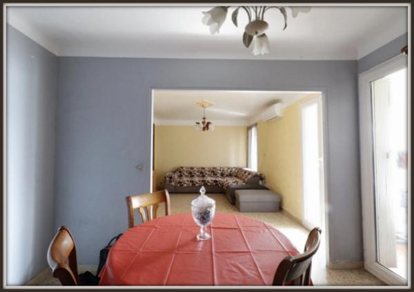 Dpt Bouches du Rhône (13), à vendre appartement T5 avec grand balcon