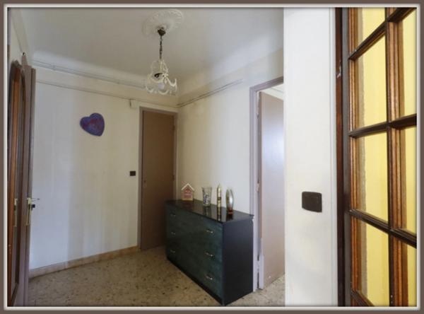 Dpt Bouches du Rhône (13), à vendre appartement T5 avec grand balcon