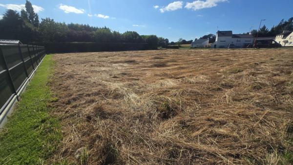 Terrain à NEULLIAC, 56300 - 1700m²