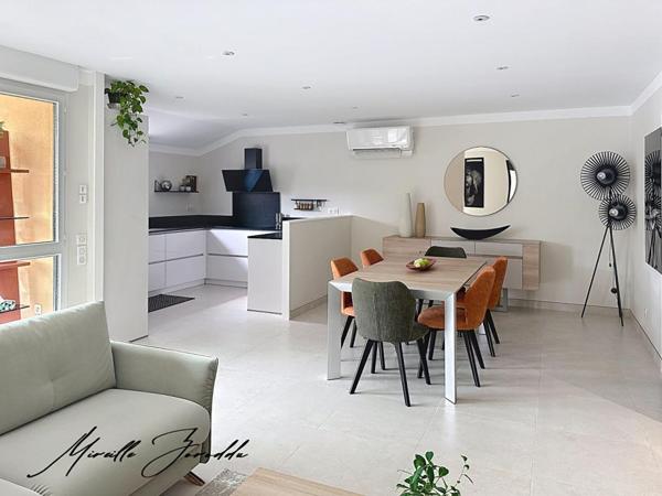 JONQUIERES SAINT VINCENT Villa  3 pièces107 m² avec véranda et parking