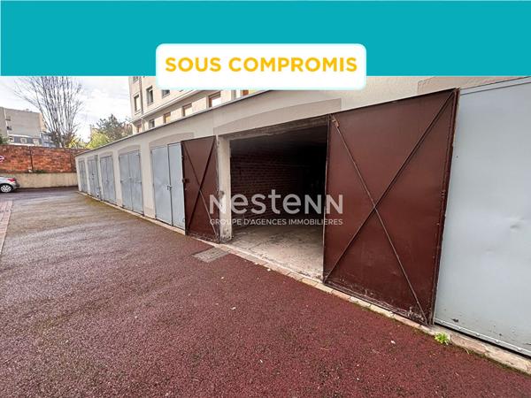ISSY LES MOULINEAUX - CENTRE VILLE - BOX fermé sur cour