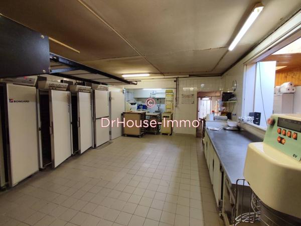 Commerce à vendre 4 pièces de 130 m²