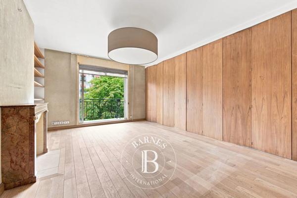 Paris 8ème, Appartement 1 Chambre -  91 m² à vendre