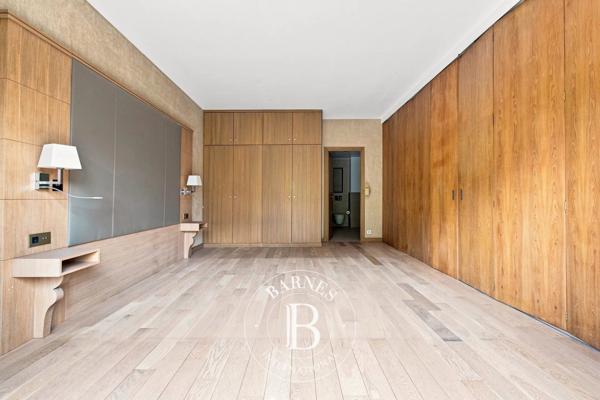 Paris 8ème, Appartement 1 Chambre -  91 m² à vendre