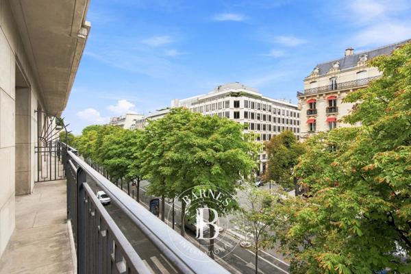 Paris 8ème, Appartement 1 Chambre -  91 m² à vendre