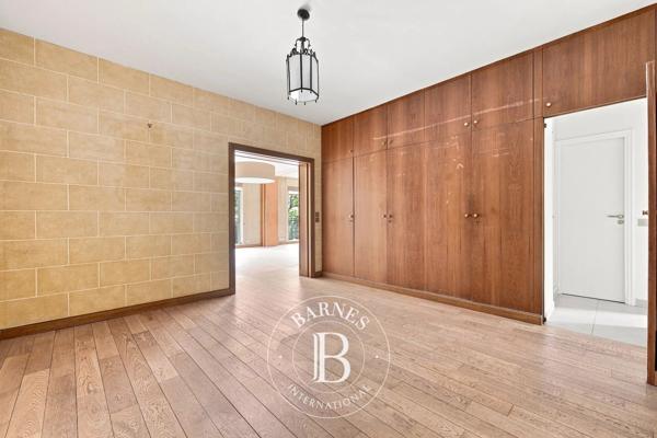 Paris 8ème, Appartement 1 Chambre -  91 m² à vendre