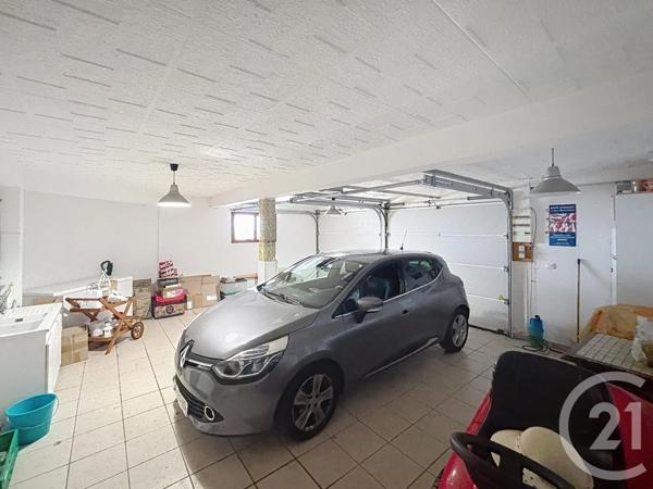 Maison à vendre  8 pièces - 160 m 2   CHATEL GUYON  - 63