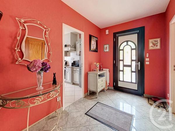 Maison à vendre  8 pièces - 160 m 2   CHATEL GUYON  - 63