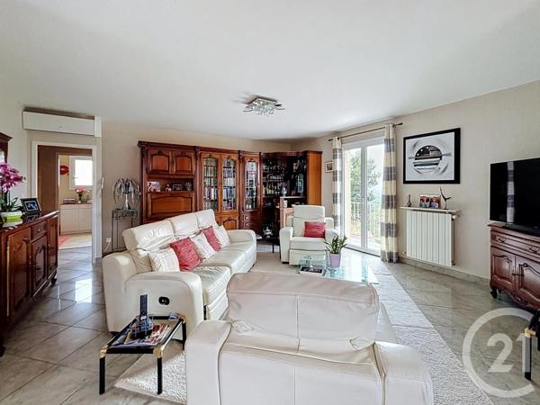 Maison à vendre  8 pièces - 160 m 2   CHATEL GUYON  - 63