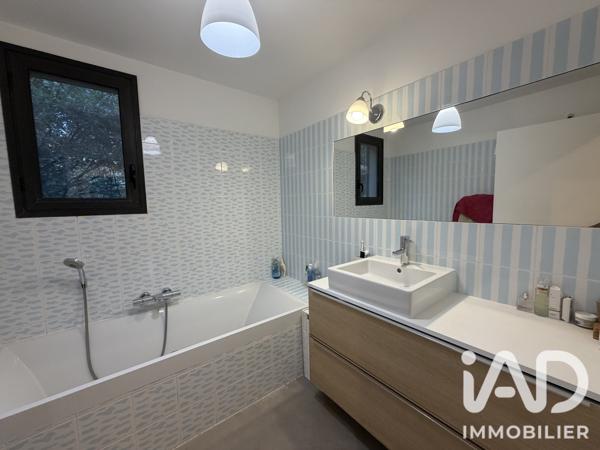 Maison (prestige) à vendre 5 pièces 155 m² Nîmes