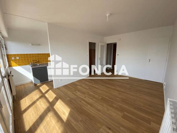 Location Studio 27.2 m² - IMPASSE CARROS Talence 33400