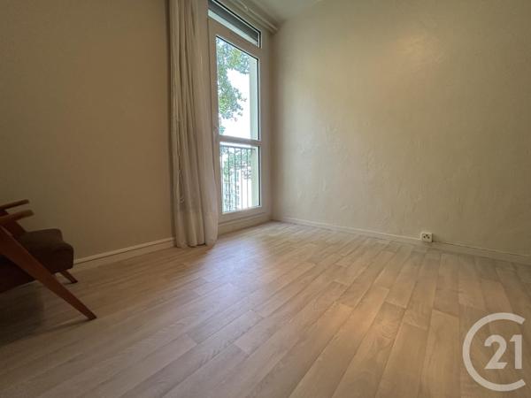 Appartement à vendre  5 pièces - 87,65 m2 AVON - 77