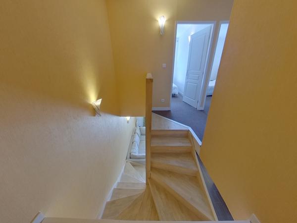 04850 JAUSIERS TYPE 3 EN DUPLEX - TERRASSE - PARKING PRIVATIF