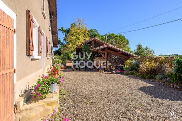 Charmante ferme, 3 chambres et un bureau, dépendances et hangar