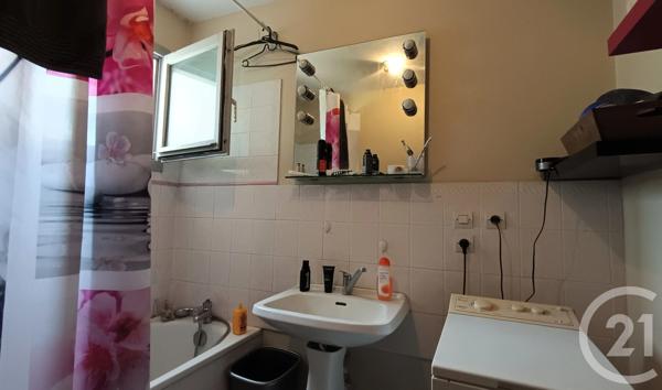 Appartement F2 à vendre  2 pièces - 53,60 m 2   CHAMBERY  - 73