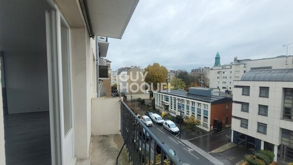BOIS COLOMBES, MAIRIE/ 3 P. 57,50 m² avec BALCON