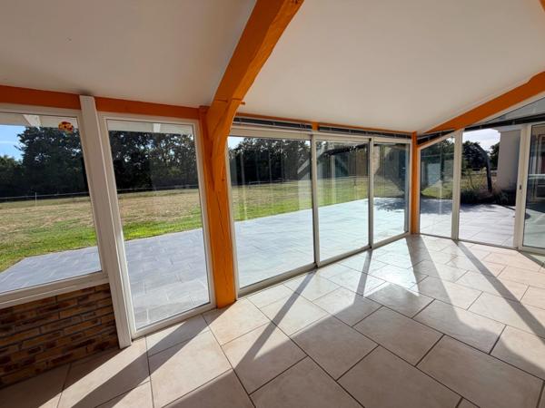 Grande maison de caractère totalement rénovée avec studio indépendant, grange et terrain idéal pour des chevaux à LAMOTHE