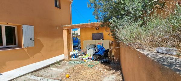 Gardanne - Maison rénovée 3 pièces - 70 m2 - terrasse couverte - jardin - stationnement