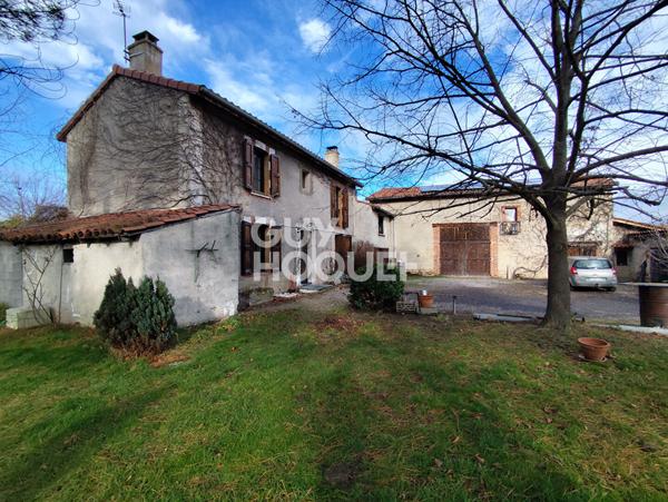 Maison spacieuse à vendre à Saint Romain le Puy