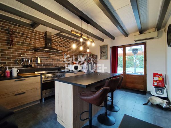 Maison spacieuse à vendre à Saint Romain le Puy