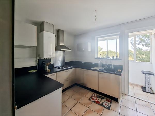 Appartement Vitrolles  Les Vignette 4 pièces 74m²