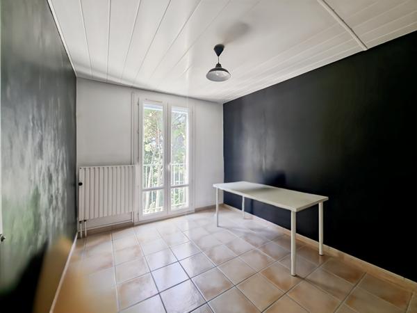 Appartement Vitrolles  Les Vignette 4 pièces 74m²