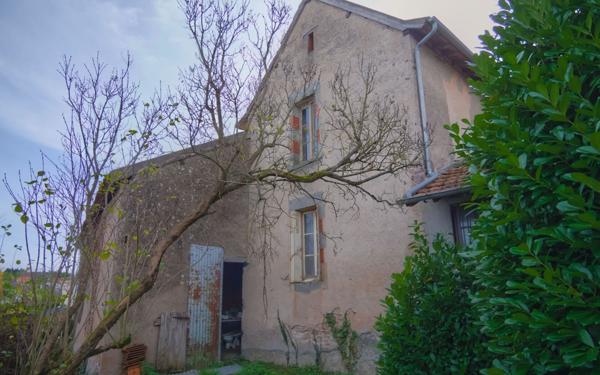 Maison à vendre    5 pièces • 104 m2 Cérilly