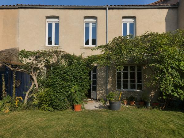 Maison bourgeoise de 1870, entièrement réinventée dans un esprit contemporain