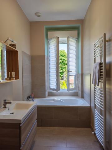 Maison bourgeoise de 1870, entièrement réinventée dans un esprit contemporain