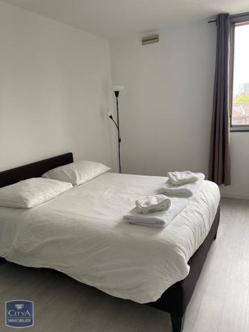 Appartement à louer 4 pièces 87.9m²