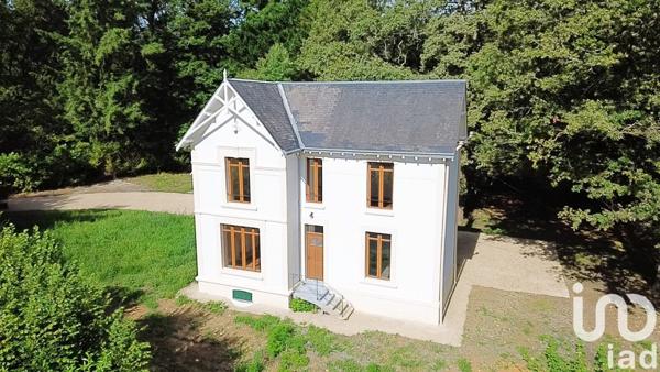 Maison traditionnelle 4 pièces de 133 m² à Reffannes (79420)