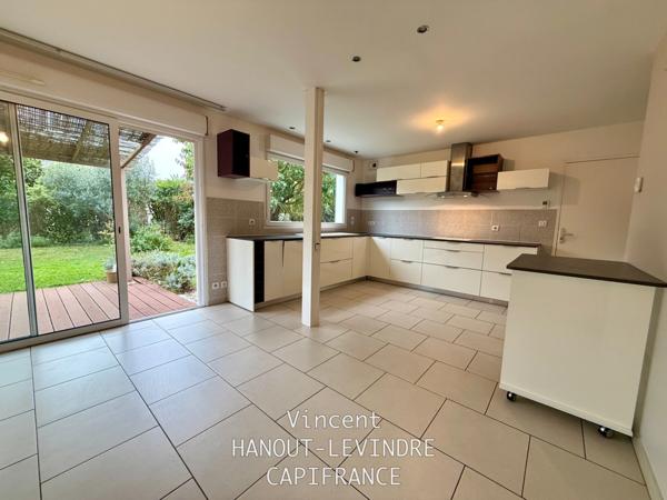 Maison à vendre 7 pièces RIVES DU LOIR EN ANJOU (49)