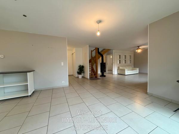 Maison à vendre 7 pièces RIVES DU LOIR EN ANJOU (49)