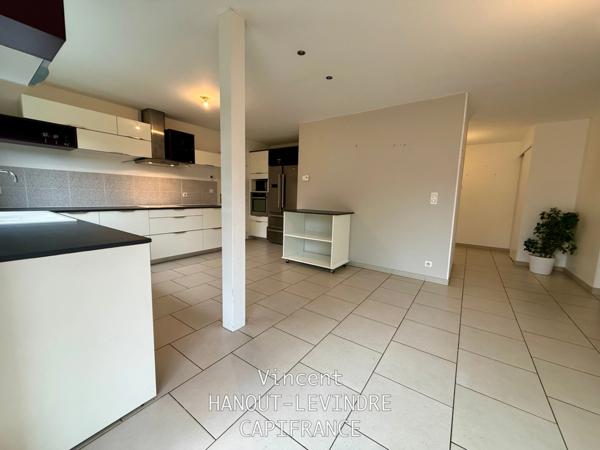 Maison à vendre 7 pièces RIVES DU LOIR EN ANJOU (49)