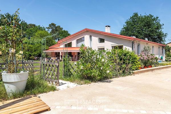 Élégante maison d’architecte au coeur d’un écrin naturel
